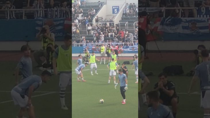 久保建英　レアル・ソシエダの練習シーン。2025/07/25 横浜FCーレアル・ソシエダ　ニッパツ三ツ沢球技場